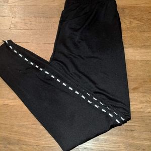 Medium V.S Pink joggers new with tag